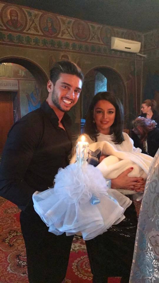 Dorian Popa şi Claudia au botezat un copil.
