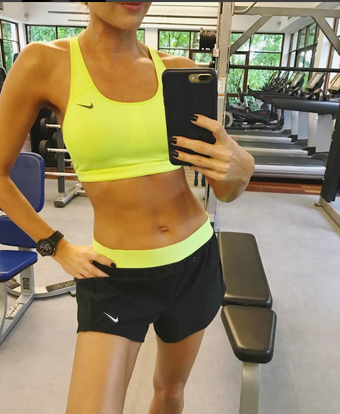 Dana Războiu arată impecabil la cei 41 de ani.