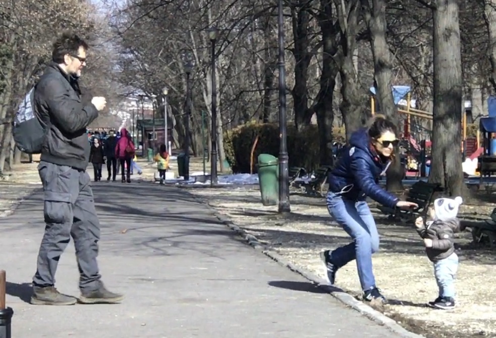 Florin Piersic jr, împreună cu soţia şi copilul