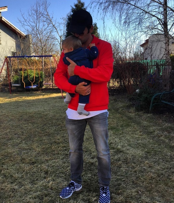 Radu Vâlcan, împreună cu fiul lui şi al Adelei Popescu