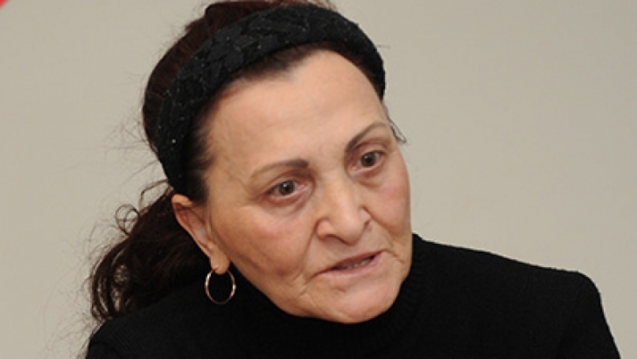 Eugenia Manole, mama Mădălinei Manole