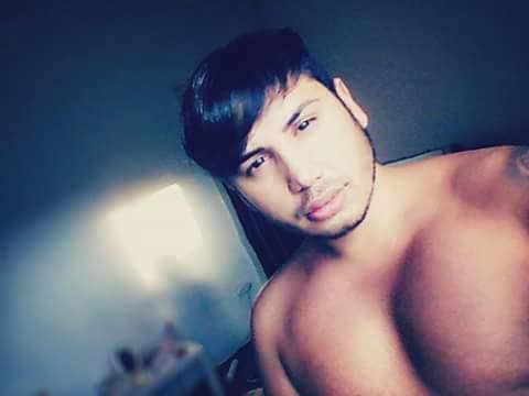 Adrian Pescariu, după operaţia de implant de silicon în bust