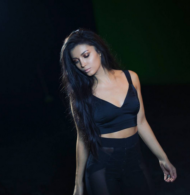 Aşa arată Lora acum