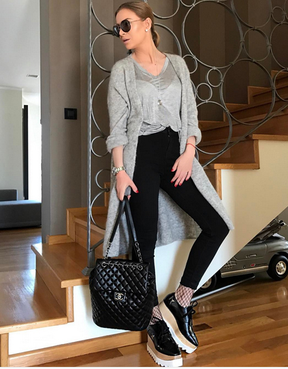 Marina Dina şi-a revenit spectaculos după ce a născut gemeni.