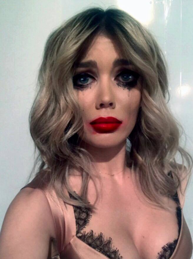 Aceasta este imaginea postată de Gina.