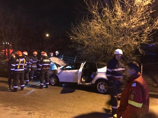 Simona Chiţac îşi acuză fostul iubit că i-ar fi incendiat maşina.