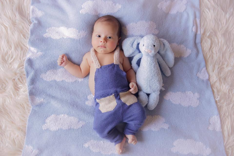 CLAUDIA PĂTRĂŞCANU le-a arătat tuturor primele imagini cu bebeluşul, la două luni de la naştere!