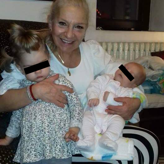 Emilia Iucinu a dat uitării scandalul cu nora şi se bucură din plin de momentele petrecute alături de nepoţii ei