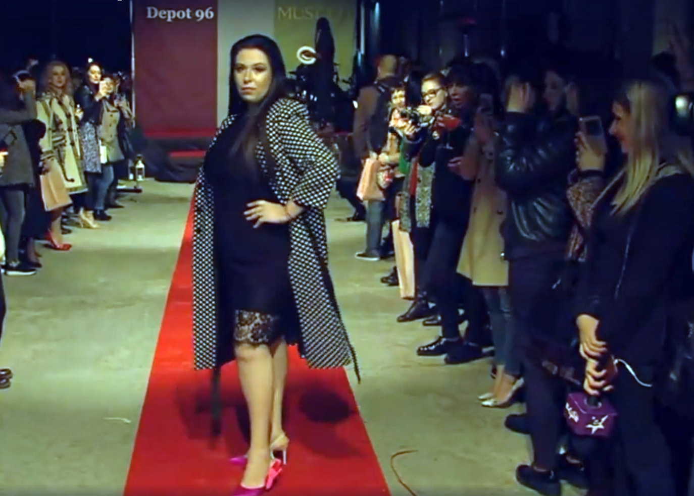 Oana Roman a ajuns fotomodel