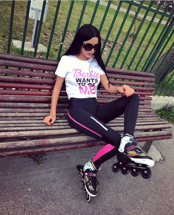 Daniela Crudu s-a plimbat sâmbată prin parc