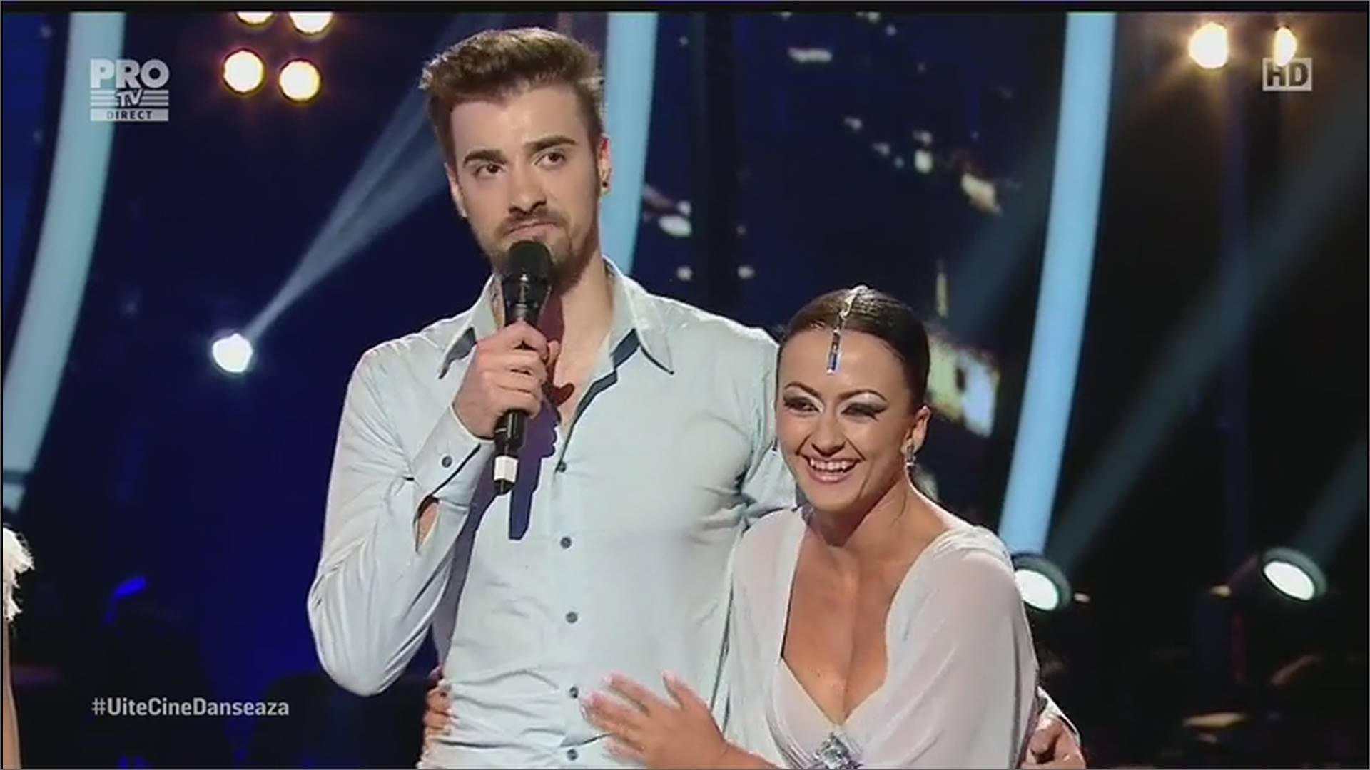 Momentul lui Liviu Teodorescu a stârnit un moment surpriză între MIhaela Rădulescu, Mihai Petre şi Andreea Marin, după ce prezentatoarea emisiunii i-a luat apărarea 