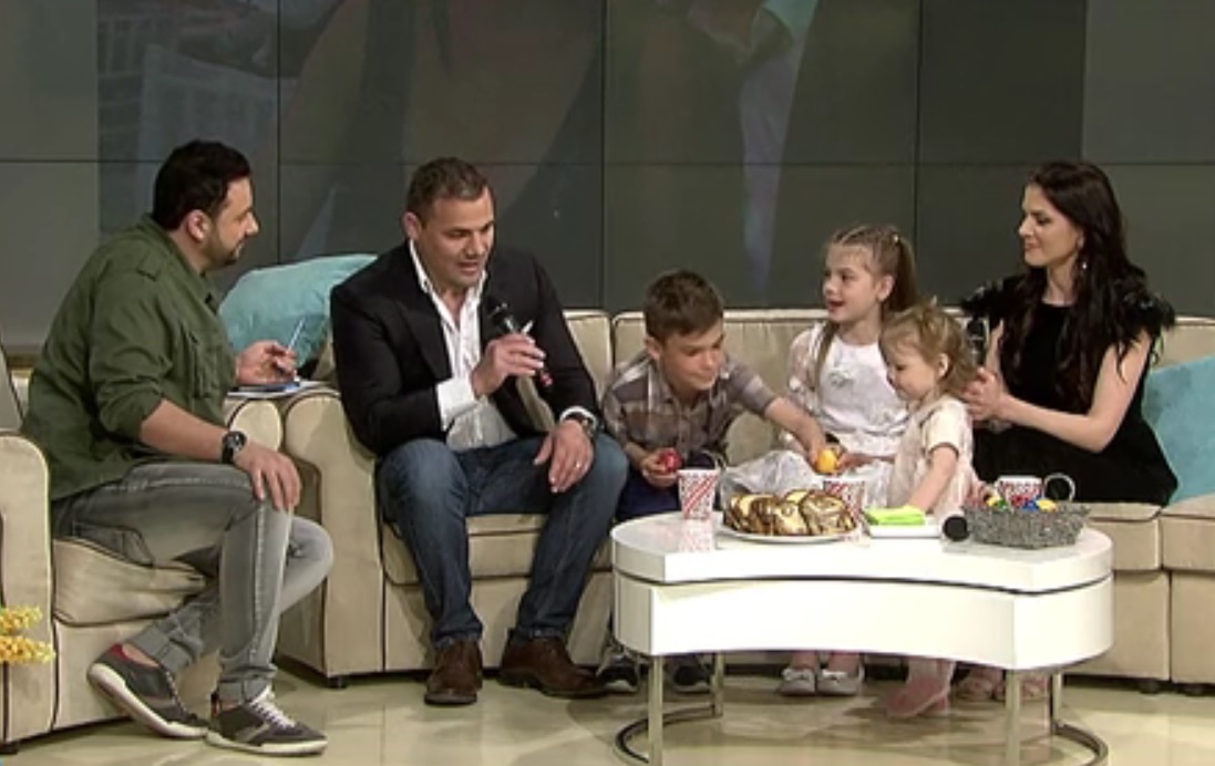 Ionuţ şi Maria au venit în emisiunea lui Cătălin Măruţă pentru a vorbi despre cum vor petrece Paştele alături de familie.
