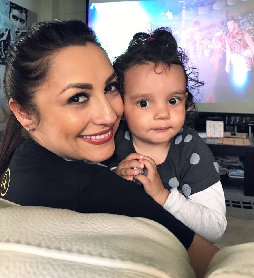 Andra şi fiica ei, Eva Ioana Maria