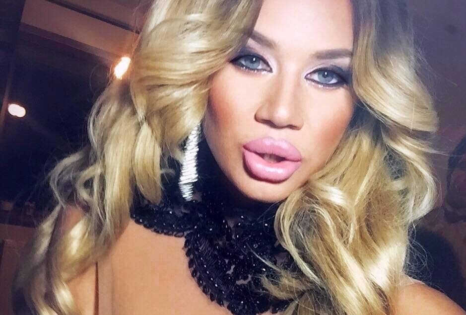 Emilia Negurici, cunoscută drept cântăreaţa Emmy care a fost acuzată că făcea sex pe bani