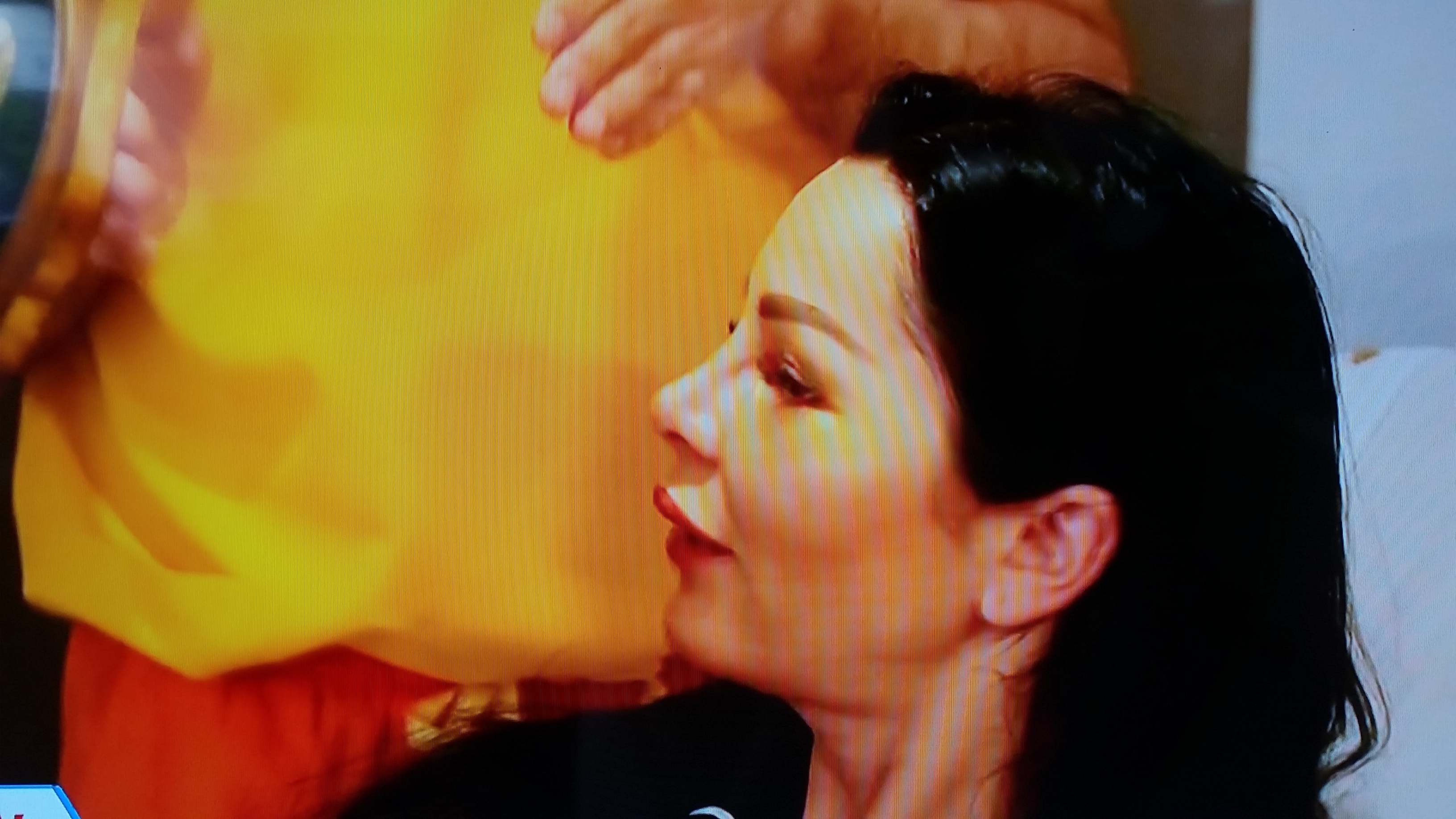 Brigitte le-a arătat tuturor imaginile din sala de operaţie.