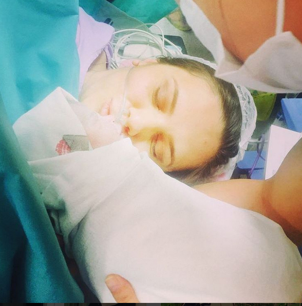 Cristina Şişcanu a născut o fetiţă de nota zece.