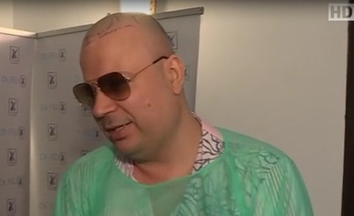 Dan Helciug îşi face implant de păr