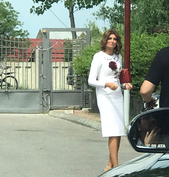 Sanda Mihai, naşa micuţului Noah, a ajuns în Cernica, acasă la Andreea Bănică.