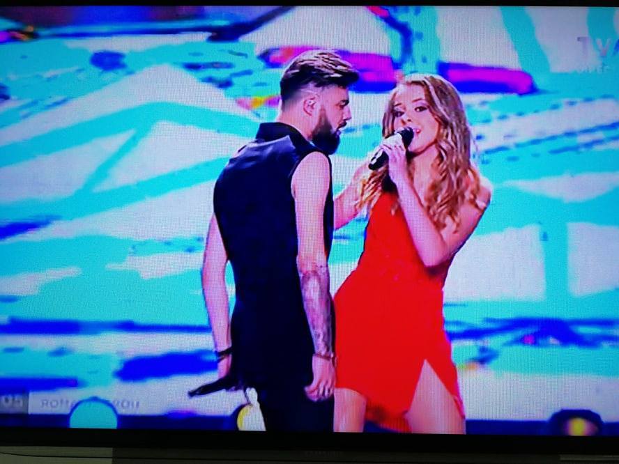 Alex Florea şi Ilinca, interpretând