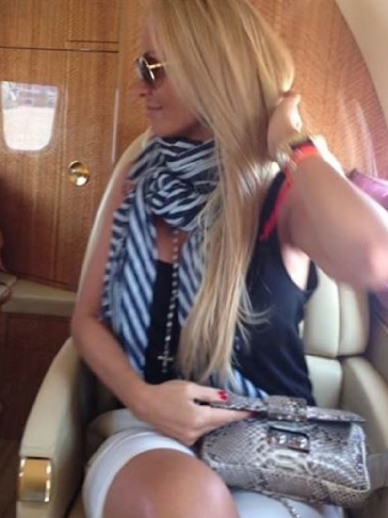 Vica Blochina şi-a surprins plăcut fanii cu noua schimbare de look