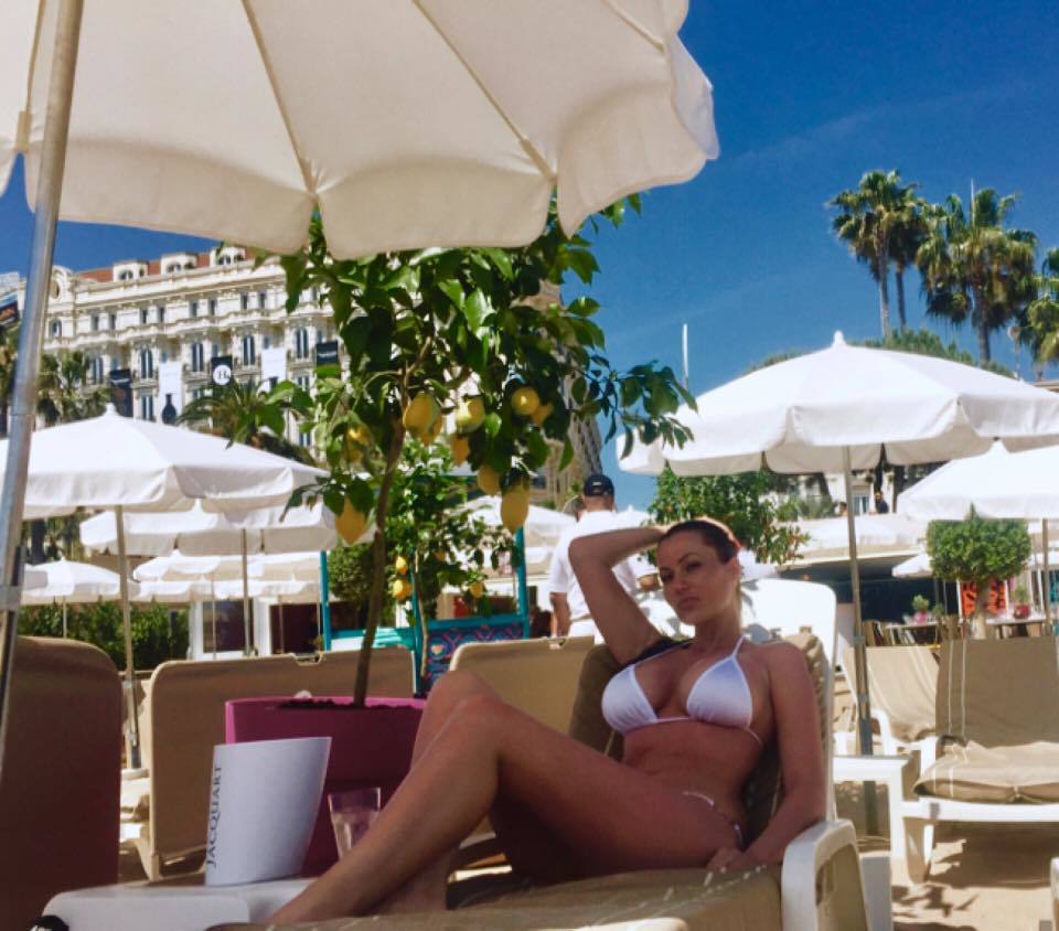 Simona Sensual a atras toate privirile la plajă