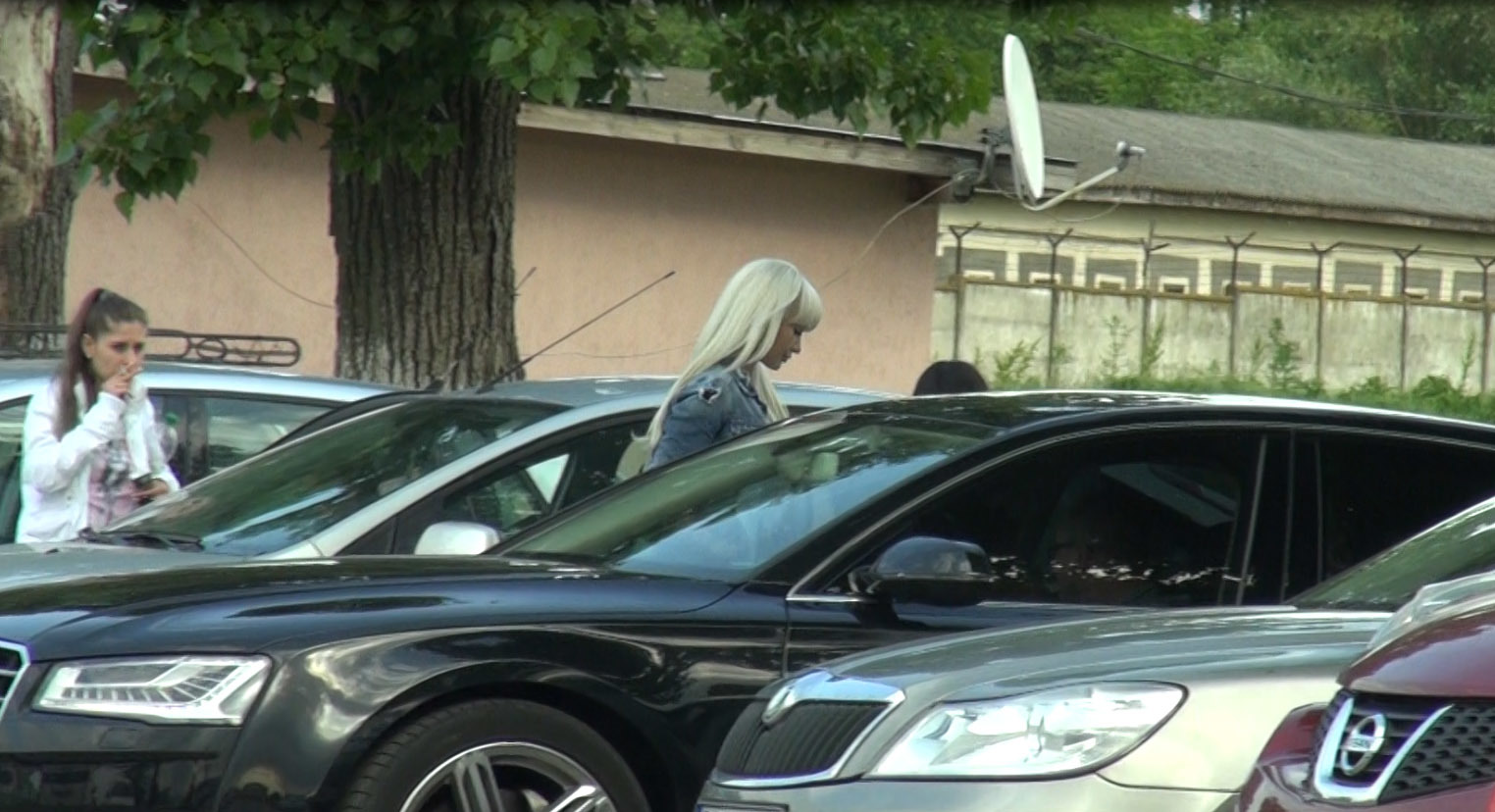 Raluca Miu pleacă de la Jilava cu maşina lui Alin Cocoş