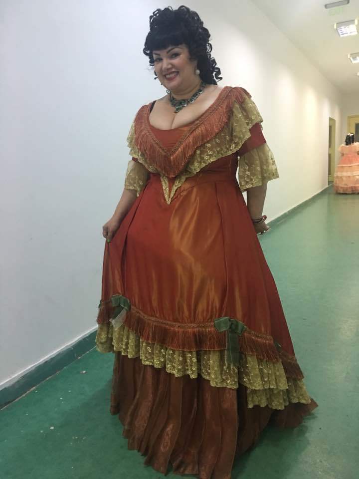 Ozana Barabancea i-a cucerit pe fani cu ţinuta sa.