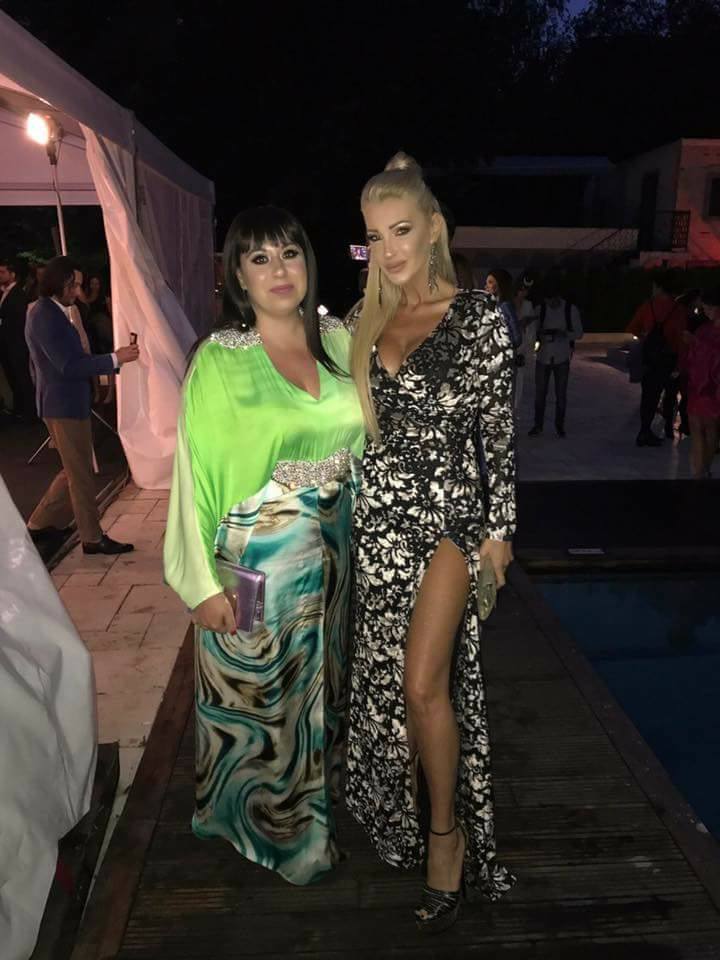 Oana Roman a făcut senzaţie la un eveniment monden