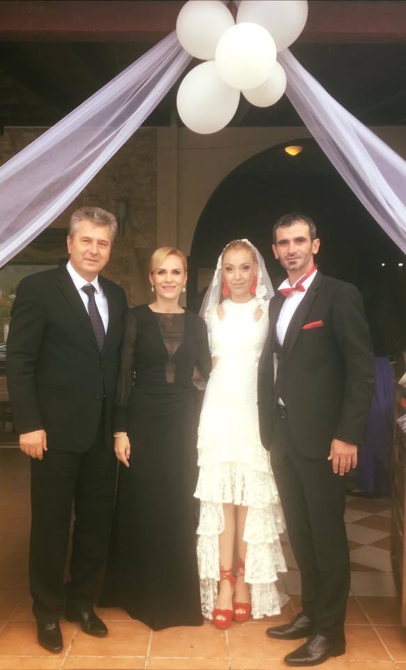Gabriela Firea şi soţul ei, Florin Pandele, la nunta lui Cosmin Bărcăuan