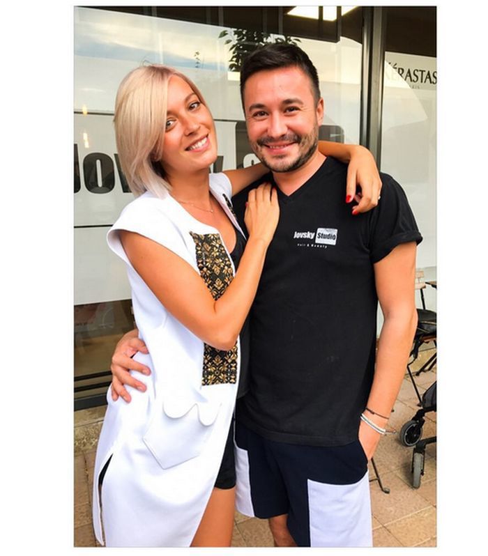 Diana Dumitrescu a renunţat la părul lung.