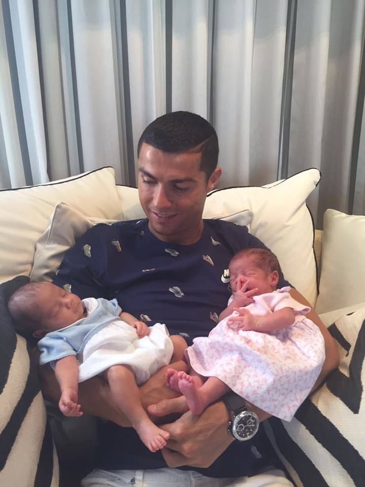 Ronaldo i-a arătat tuturor pe gemenii săi