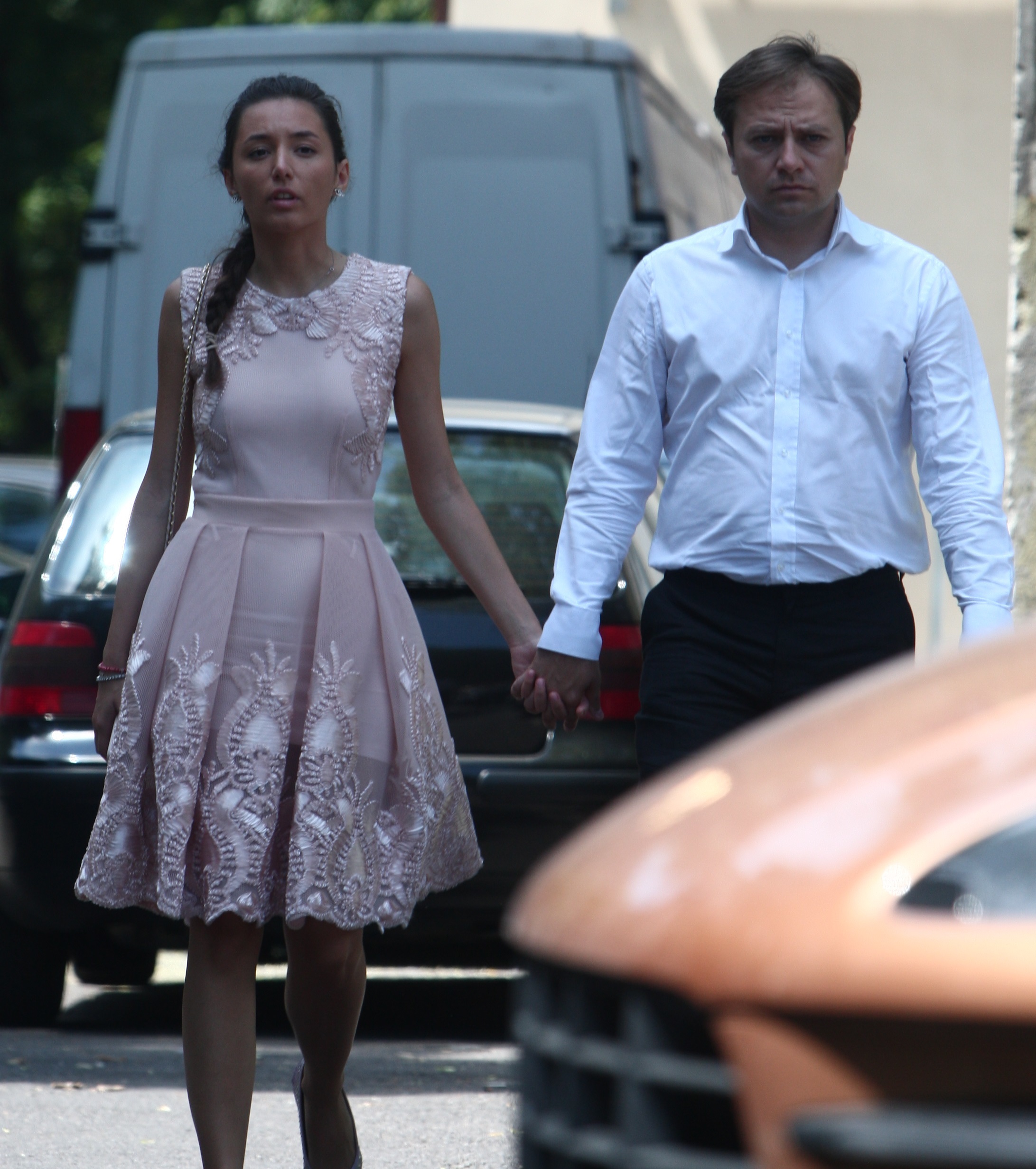 Diana Videanu şi soţul ei încalcă regulile de circulaţie