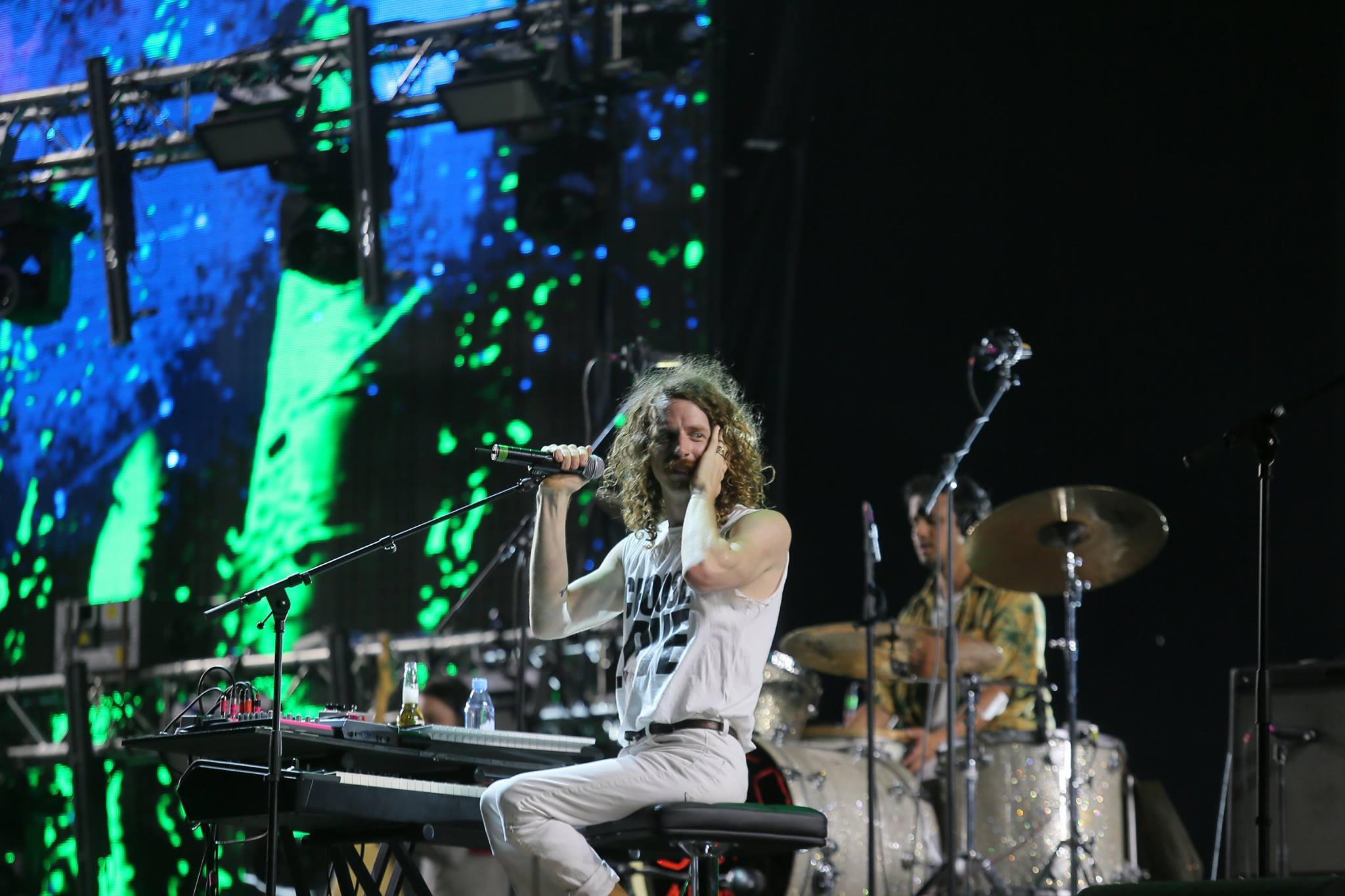 Mistery Jets pe scenă