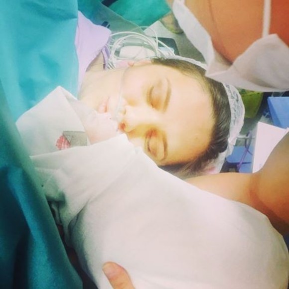 Cristina Şişcanu a avut mari emoţii la naşterea micuţei Petra