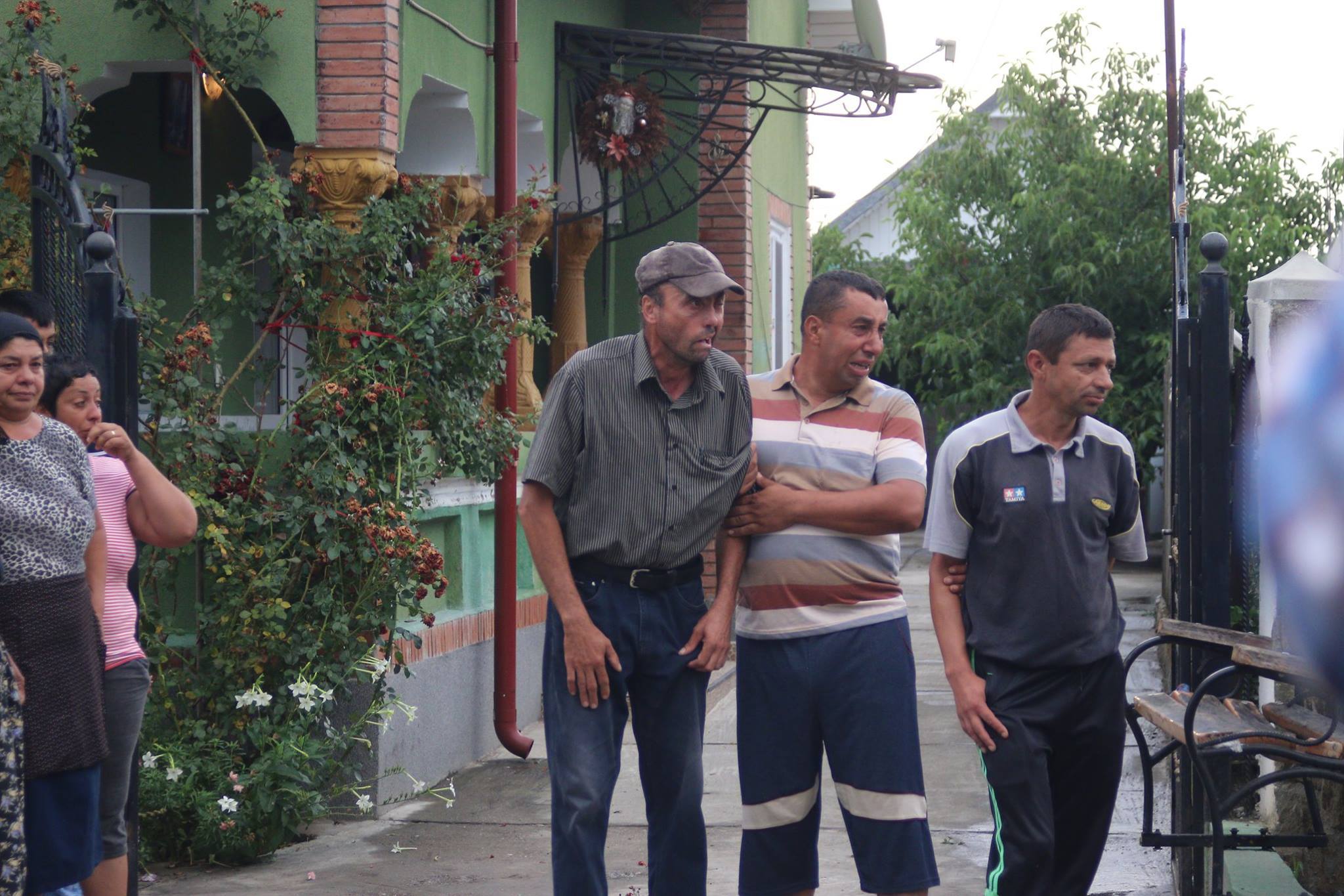 Tatăl Denisei, transformat de durere