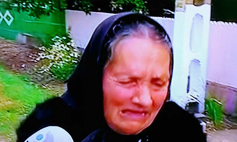 Bătrâna este distrusă de durere după ce şi-a pierdut nepoata, pe Denisa