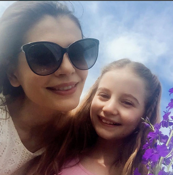 Monica Gabor are o relaţie frumoasă cu fiica ei, Irina.