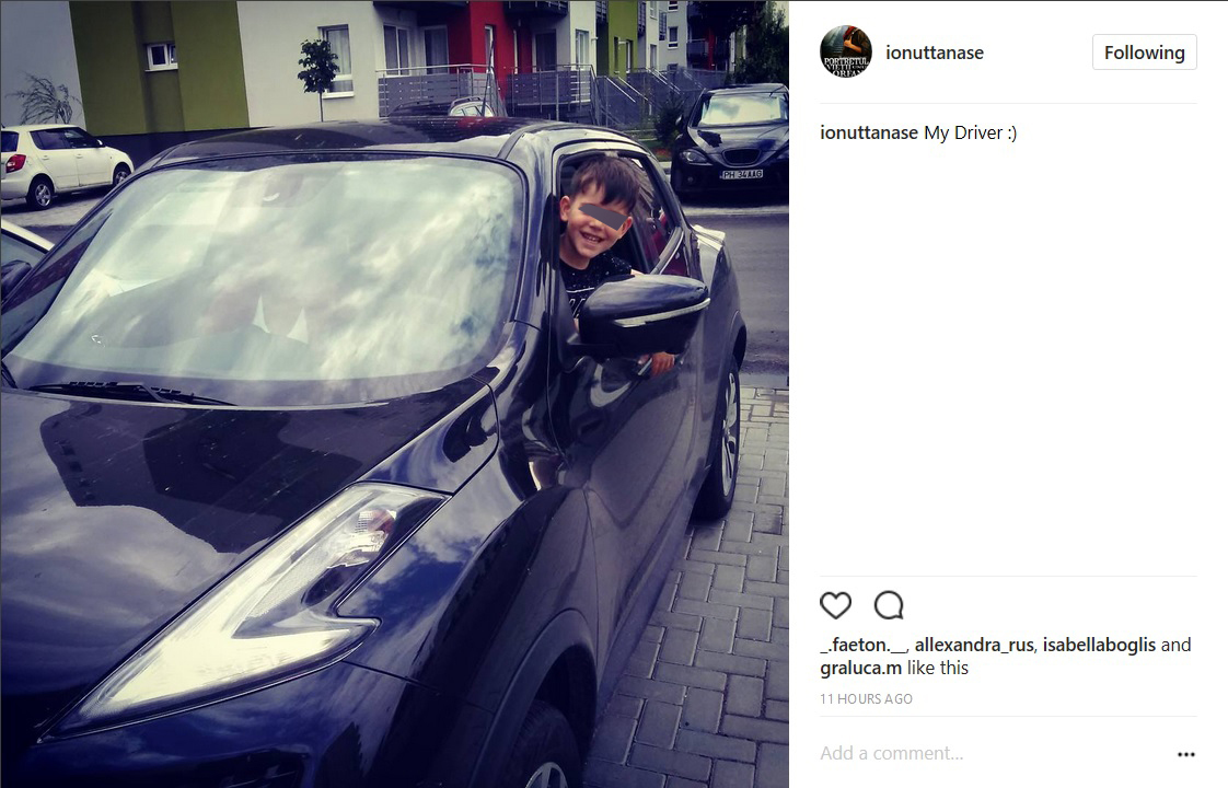 Ionuţ Tănase este foarte mândru de fiul său, care se joacă în automobilul familiei