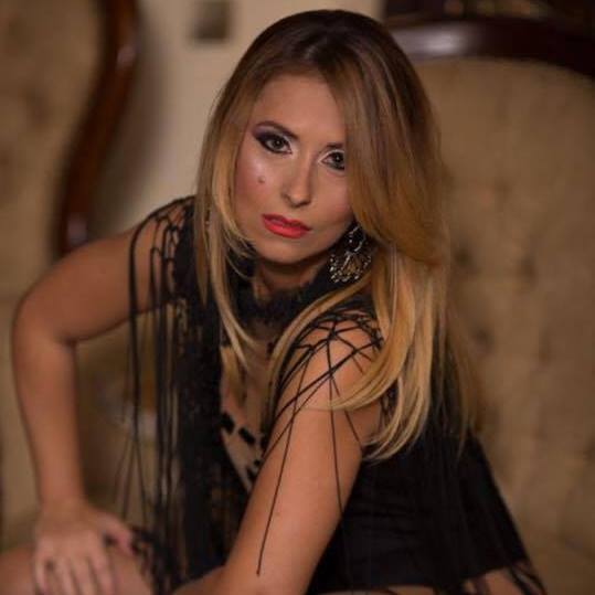 Bianca Sârbu o înlocuieşte pe Rocsana Marcu la ”Agenţia VIP”