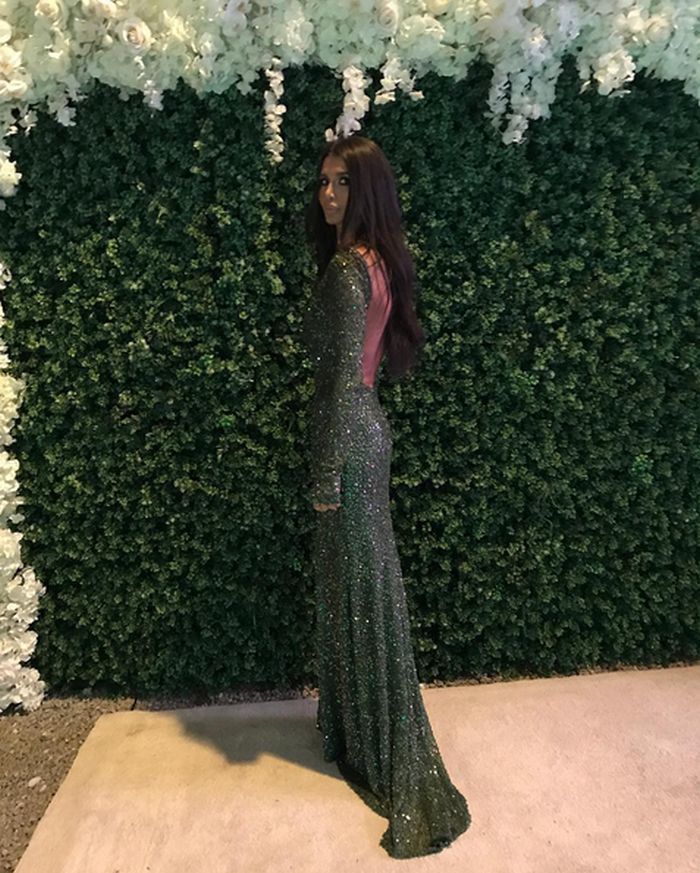 Elena Băsescu a făcut furori cu ţinuta sa.