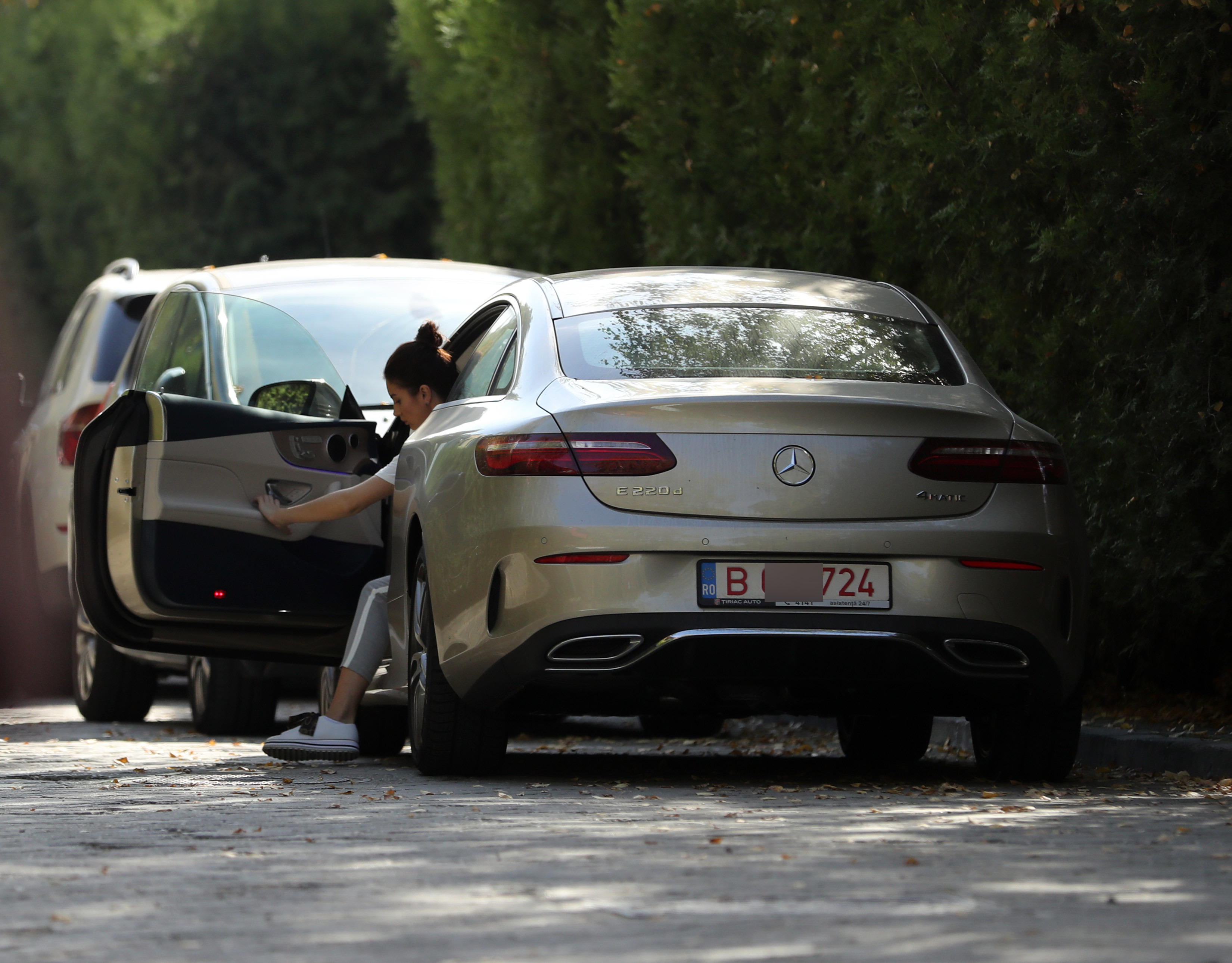 Fosta ştiristă şi-a achiziţionat un bolid de lux