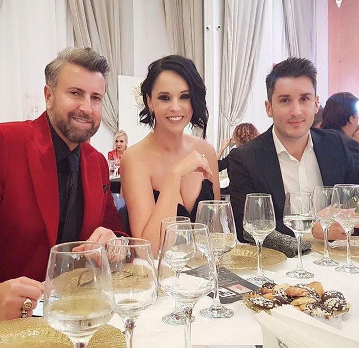 Andreea Marin, alături de Cătălin Botezatu la un eveniment monden.