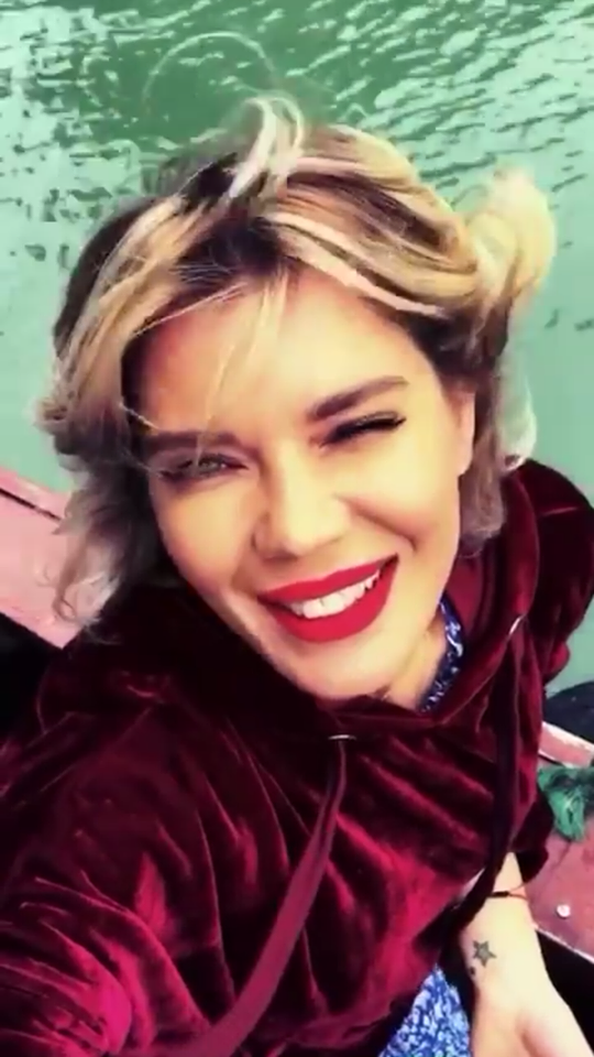 Se pare că Gina Pistol este îndrăgostită lulea de Smiley.