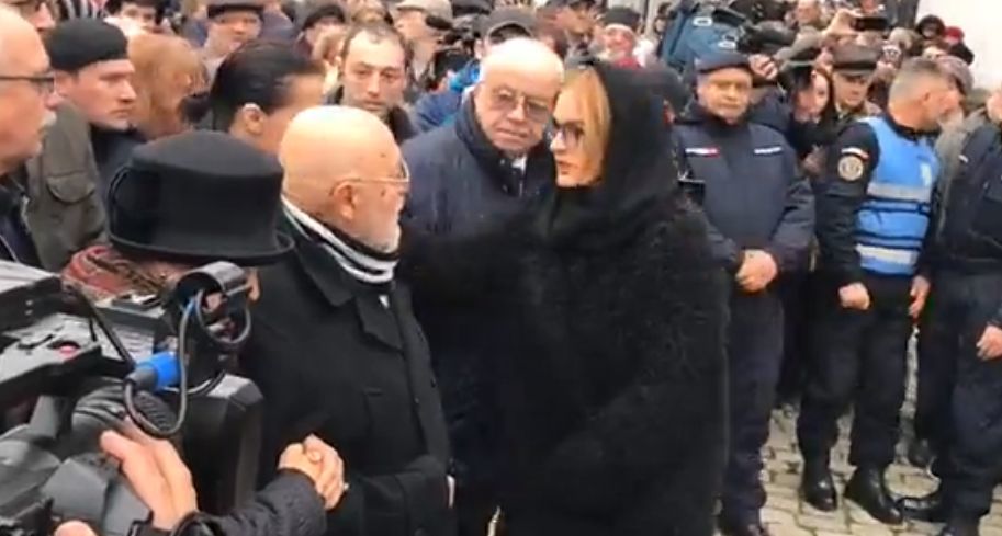Arşinel, la înmormântarea Stelei Popescu