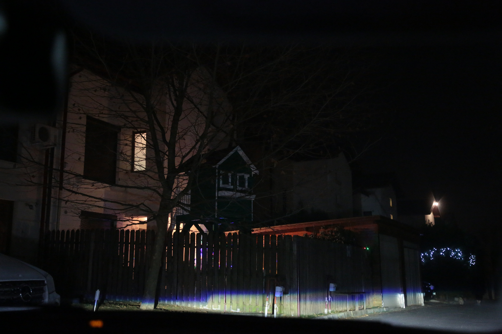 Andreea Marin a preferat culoarea albastru