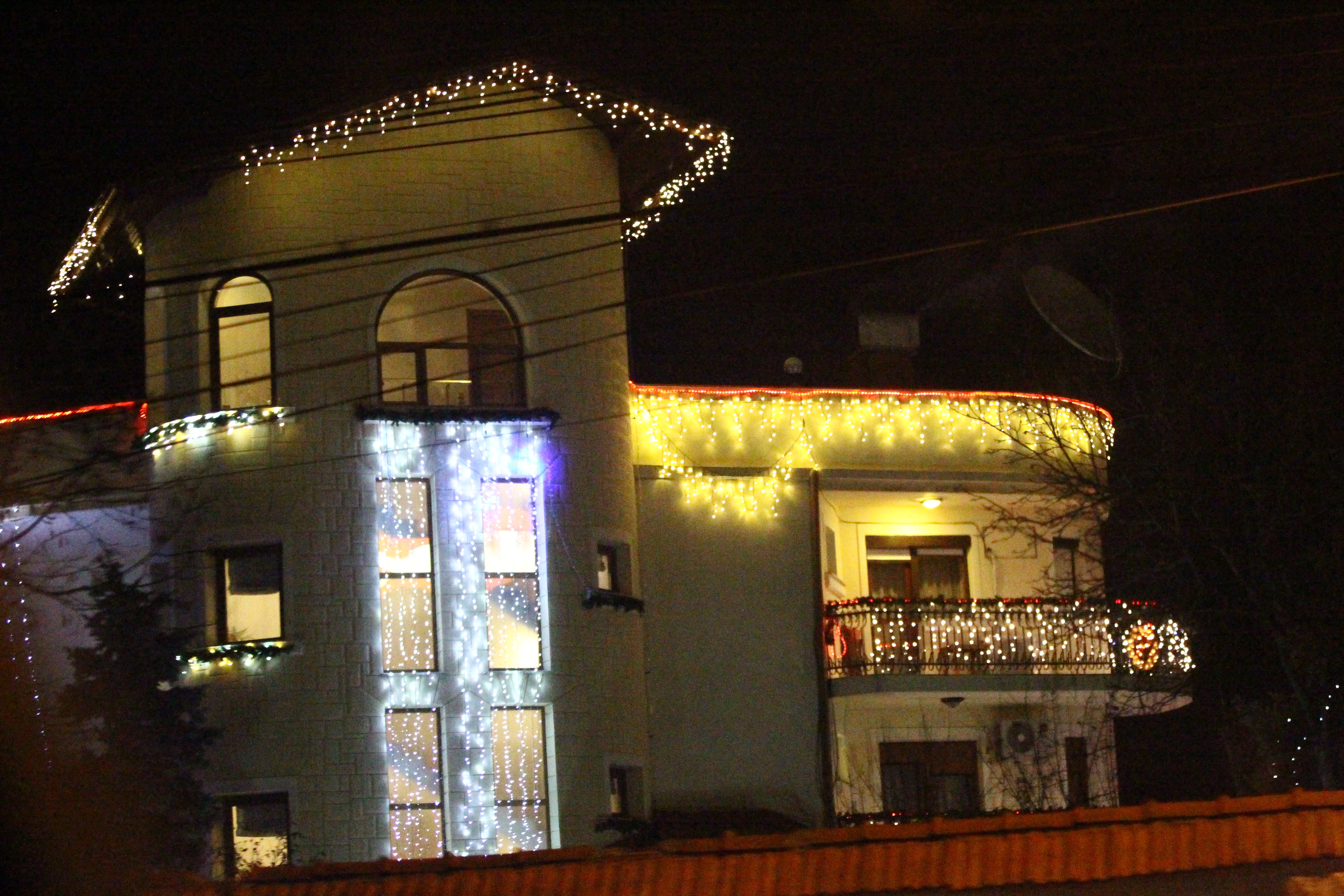 Dumitru Nicolae ”Niro” a apreciat şi el modul ”luminos” al simbolisticii Crăciunului