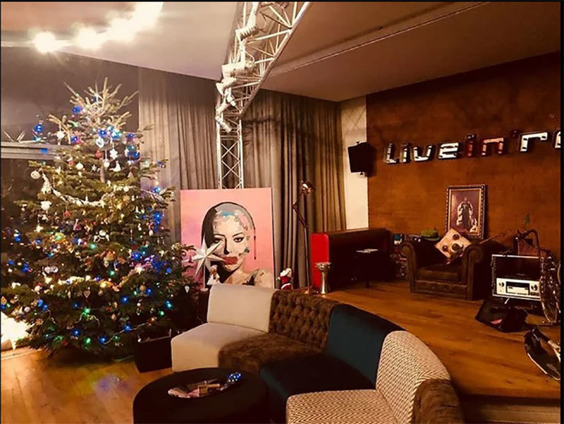 Delia are, poate, cel mai spectaculos brad de Crăciun