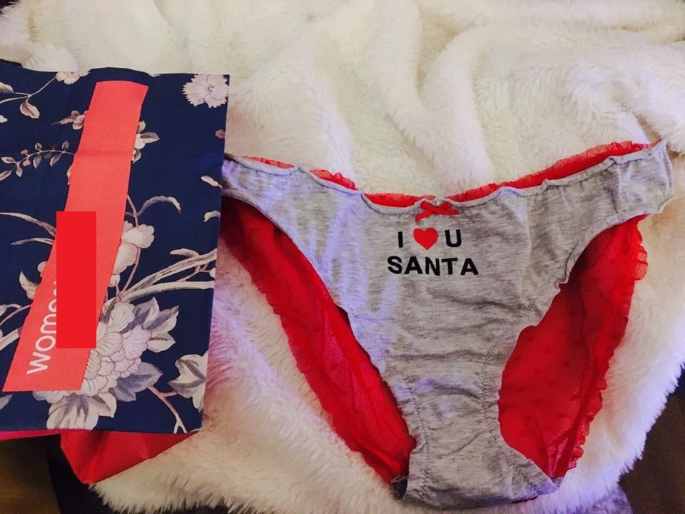 Aceasta e lenjeria intimă pe care Oana Lis o va purta în noaptea de Revelion. Sursa foto: Facebook