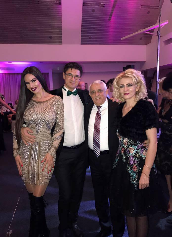 Luis Lazarus, alături de iubita lui, Loulou, şi de Ministrul Agriculturii, Petre Daea, şi soţia lui.