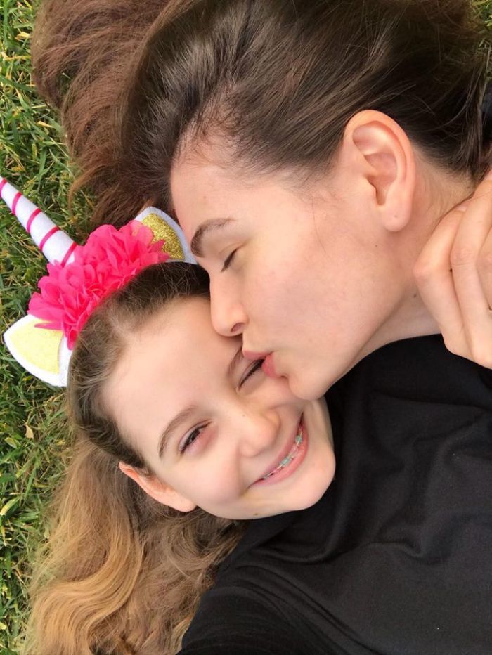 Irina Columbeanu împlineşte 11 ani.